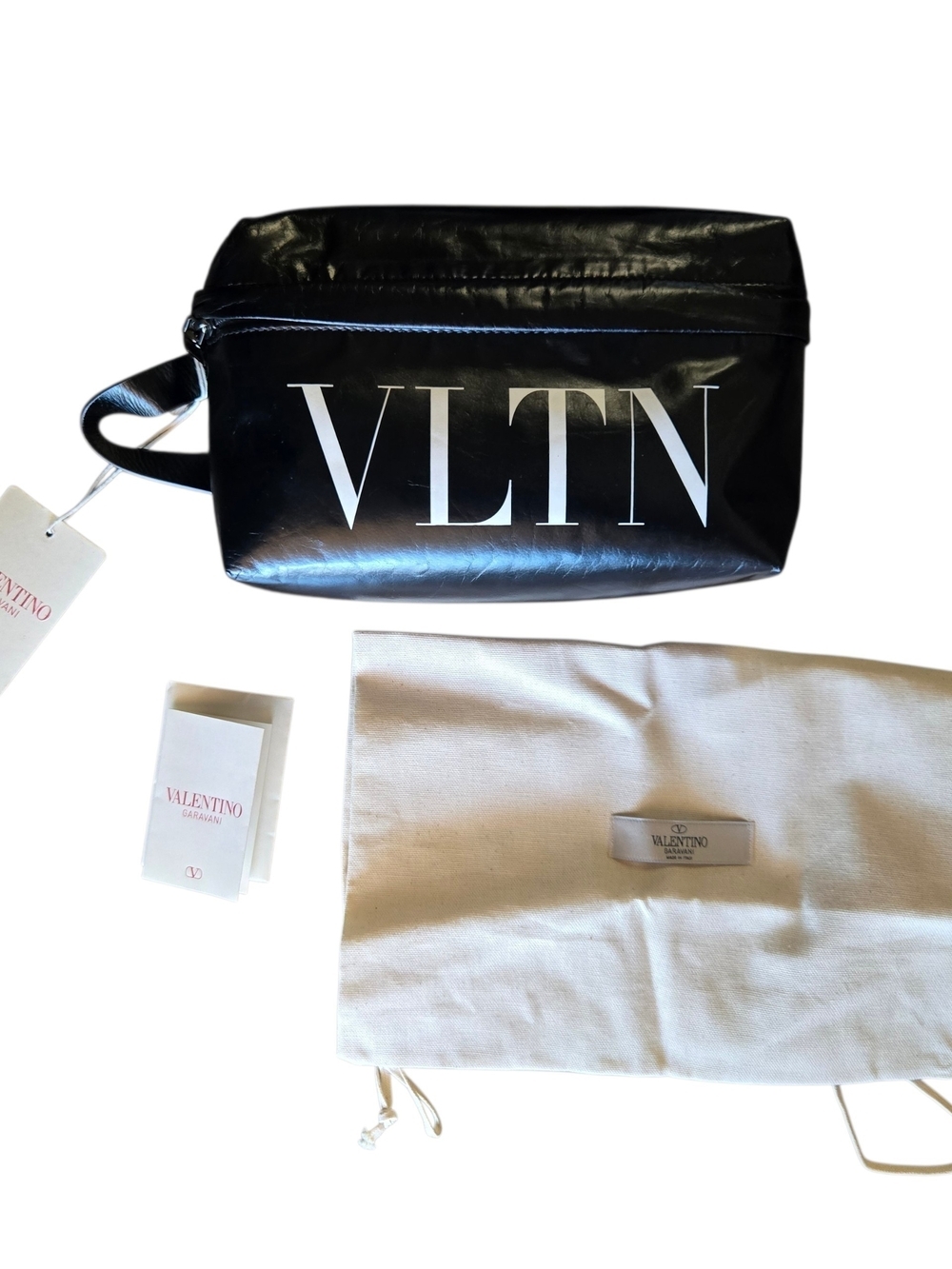 NWT Valentino Garavani VLTN Leather Pouch Wash Bag Black – Authentic